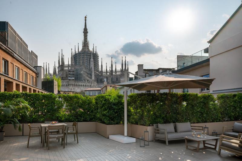 Deal Of The Day <br> Rosa Grand Milano 