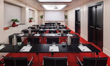 Montenapoleone Meeting Room