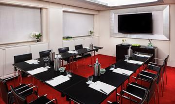 Della Spiga Meeting Room